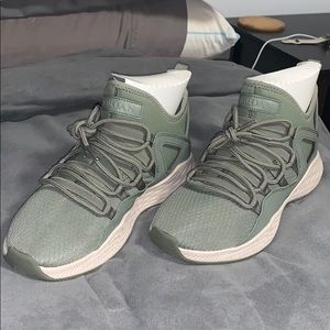 Women’s Jordan Retro edition